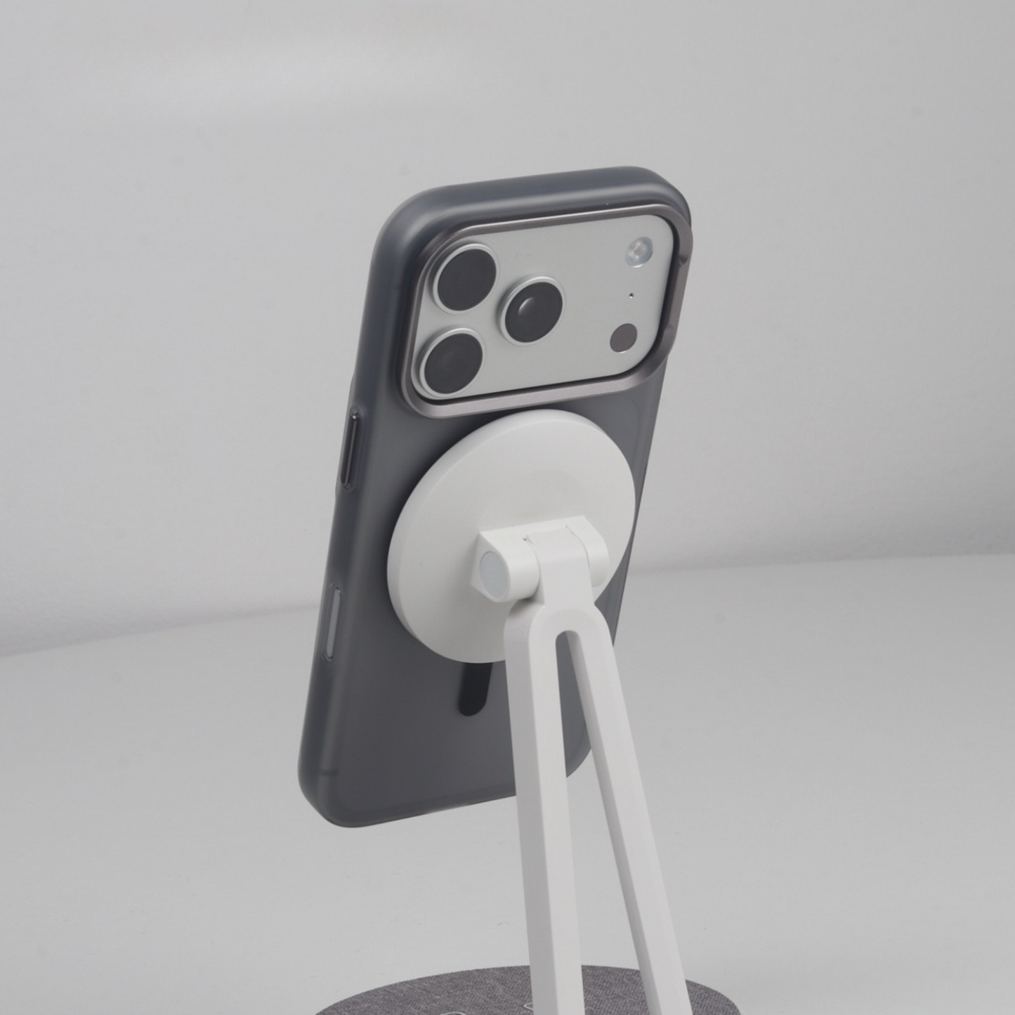 MagSafe Clarity -iPhone Case